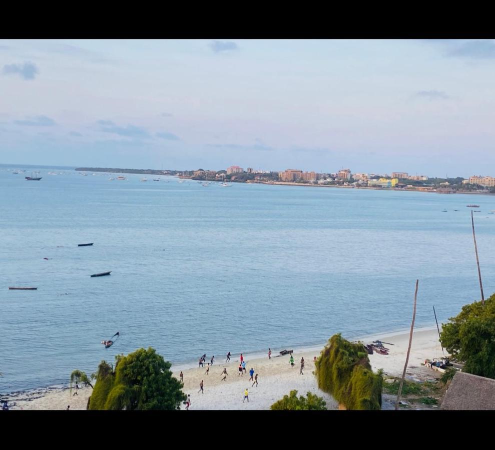 Beachfront M. A.Apartment Dar es Salaam Eksteriør billede