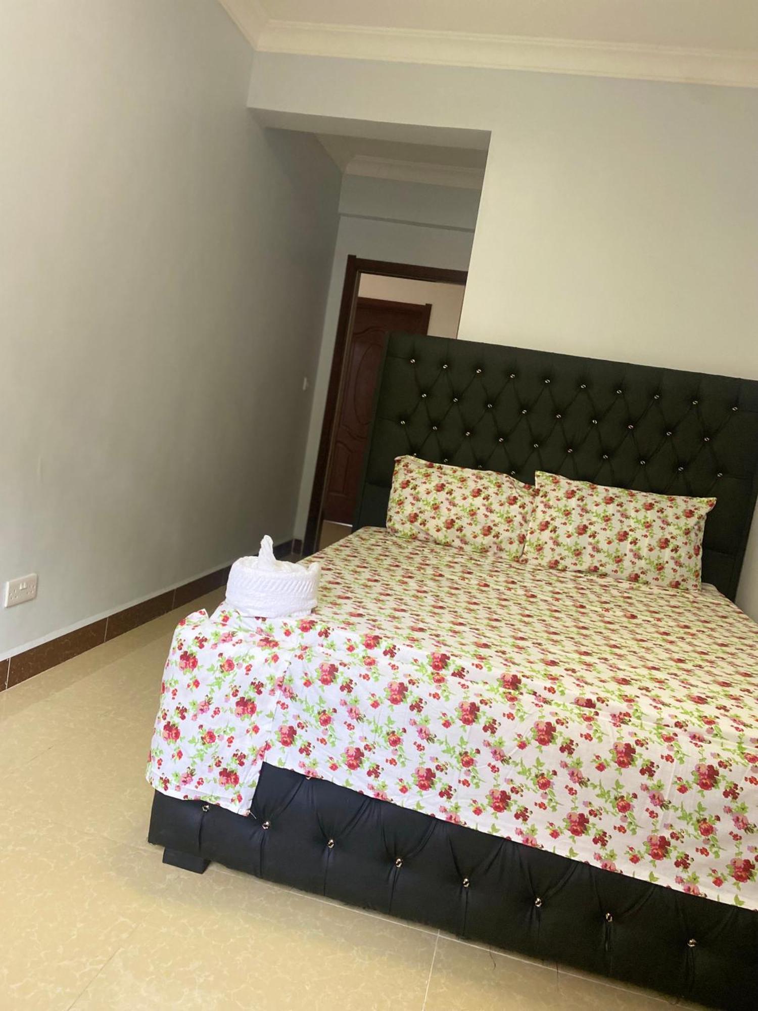 Beachfront M. A.Apartment Dar es Salaam Eksteriør billede